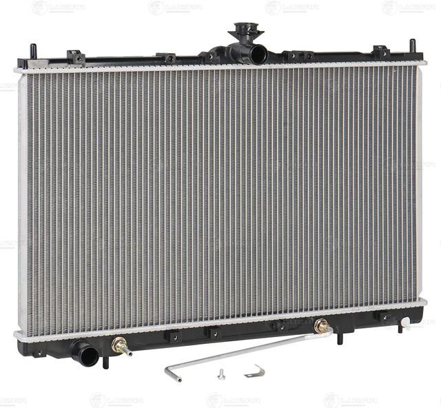 Радиатор охлаждения двигателя Luzar для Mitsubishi Grandis 2004-2011. Артикул LRc 1102