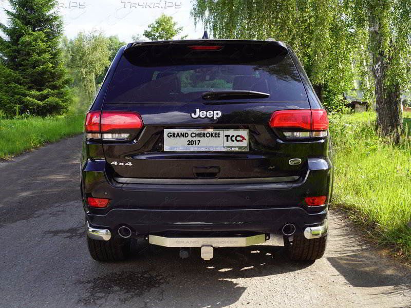 Фаркоп ТСС оцинкованный под американский квадрат с накладкой с надписью Grand Cherokee для Jeep Grand Cherokee WK2 2017-2021 (нерж. шар). Артикул TCU00121N
