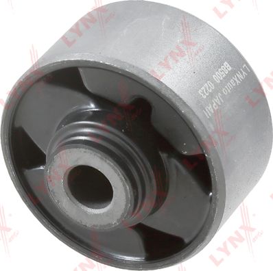 Сайлентблок переднего рычага подвески LYNXauto. Артикул B8500