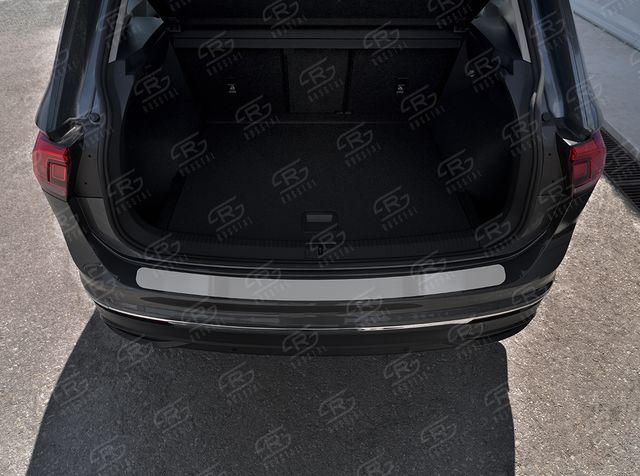 Накладка RusStal на задний бампер (лист нерж шлиф) для Volkswagen Tiguan II рестайлинг 2020-2026 (кроме R-Line). Артикул VGN-003586