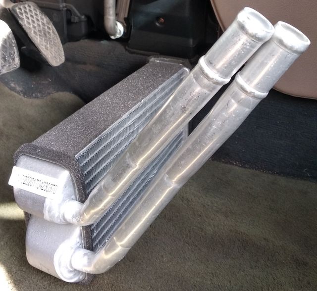 Радиатор отопителя (печки) AVA для Land Rover Freelander I 2000-2006. Артикул AU6195