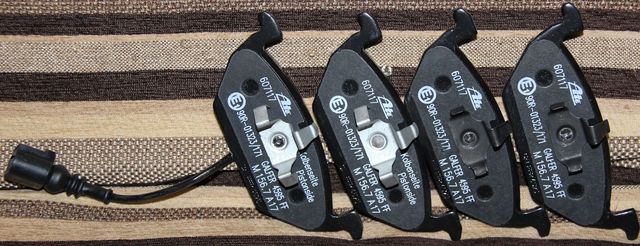 Тормозные колодки ATE передние для Volkswagen Jetta VI 2010-2019. Артикул 13.0460-7117.2