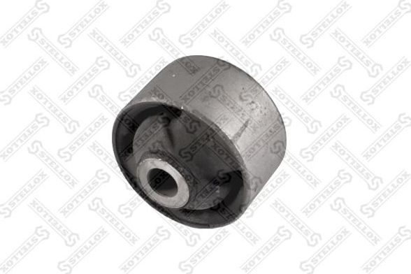 Сайлентблок переднего рычага подвески Stellox. Артикул 77-00499-SX