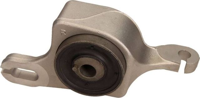 Сайлентблок переднего рычага подвески MaXgear. Артикул 72-3472