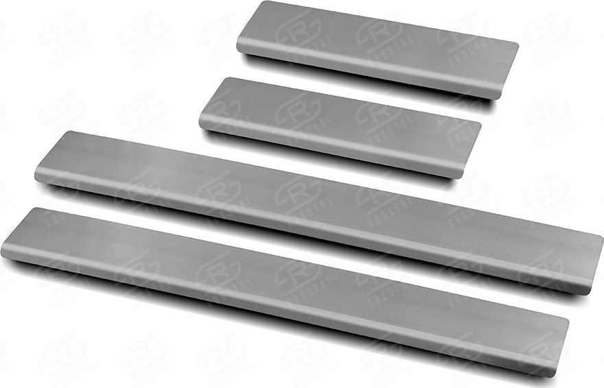 Накладки RusStal на пороги (лист нерж. шлифованный) для Renault Duster II 2021-2026. Артикул RND21-02