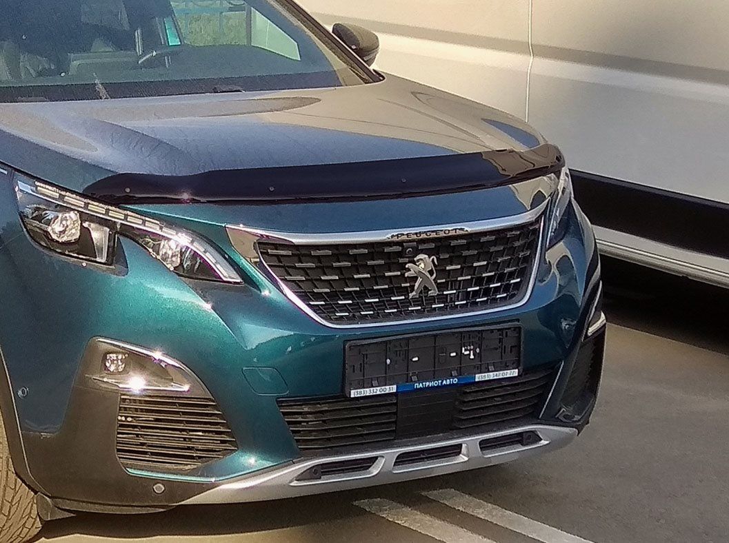 Дефлектор SIM для капота Peugeot 5008 2018-2026. Артикул SPE30081612
