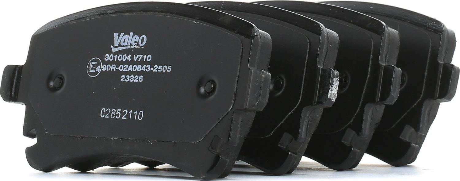 Тормозные колодки Valeo First. Артикул 301004