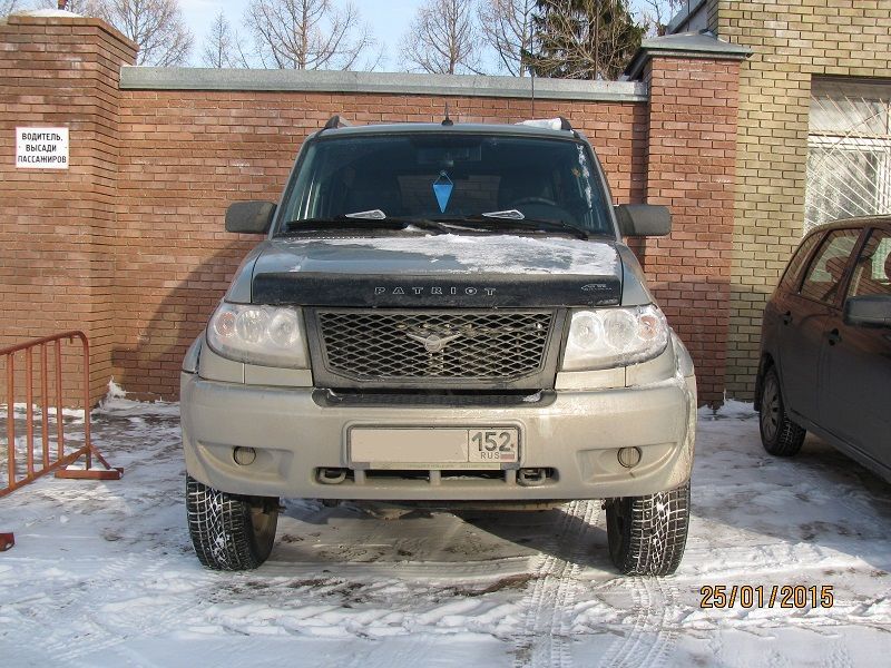 Дефлектор VT52 для капота УАЗ Patriot (3163, Sport) 2005-2026. Артикул UZ01VT