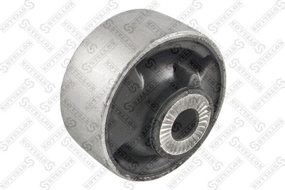 Сайлентблок переднего рычага подвески Stellox. Артикул 77-00916-SX