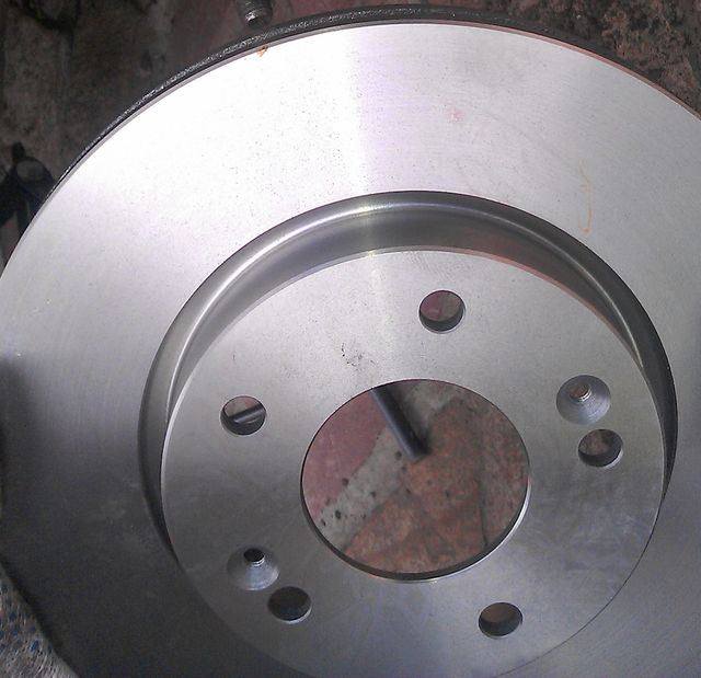 Тормозной диск Bosch. Артикул 0 986 479 460