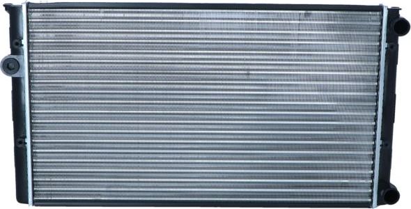 Радиатор охлаждения двигателя NRF для Volkswagen Vento 1991-1998. Артикул 50455