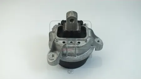 ОПОРА ДВИГАТЕЛЯ RH (Quattro Freni). Артикул QF00A00616