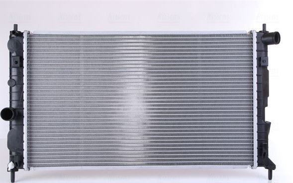 Радиатор охлаждения двигателя Nissens. Артикул 68002A