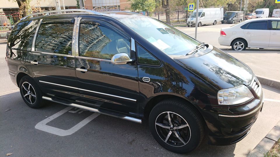 Дефлекторы Cobra Tuning для окон Volkswagen Sharan I 1995-2010. Артикул V22696