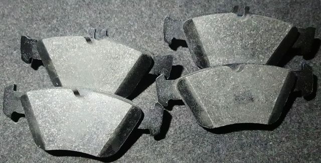 Тормозные колодки Valeo First. Артикул 301357