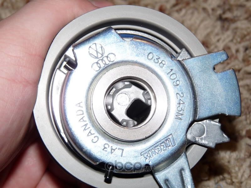 Ремень ГРМ с роликами (комплект) VAG. Артикул 038109243M