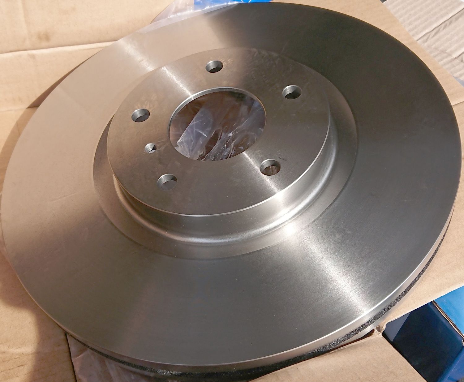 Тормозной диск Bosch. Артикул 0 986 479 R22