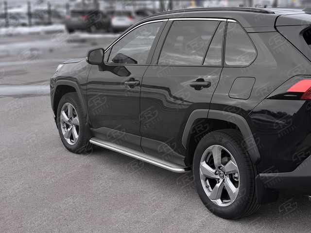 Защита порогов RusStal труба d42 (вариант 3) с листом для Toyota RAV4 V 2019-2026. Артикул TR4L-0033653