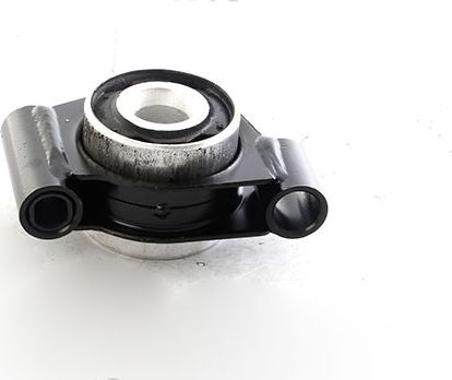 Сайлентблок переднего рычага подвески BSG. Артикул BSG 60-700-245