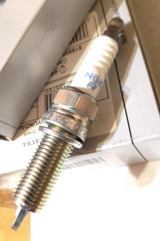 Свеча зажигания Hyundai / Kia для Kia Ceed III 2018-2026. Артикул S1885510060