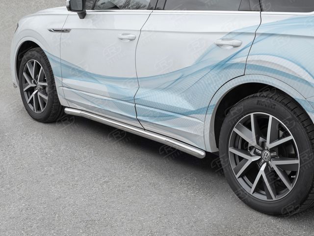 Защита порогов RusStal труба d63 (вариант 3) для Volkswagen Touareg III 2018-2026. Артикул VWTT-0030643