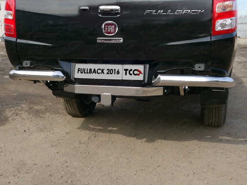 Фаркоп ТСС под американский квадрат для Mitsubishi L200 V 2015-2026 с накладкой с надписью Mitsubishi. Артикул TCU00222