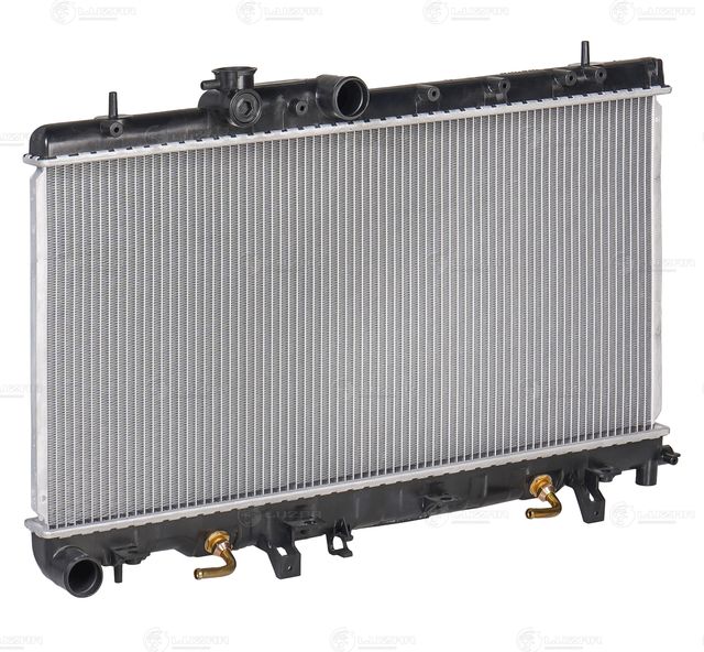Радиатор охлаждения двигателя Luzar для Subaru Outback II 2000-2003. Артикул LRc 221LE