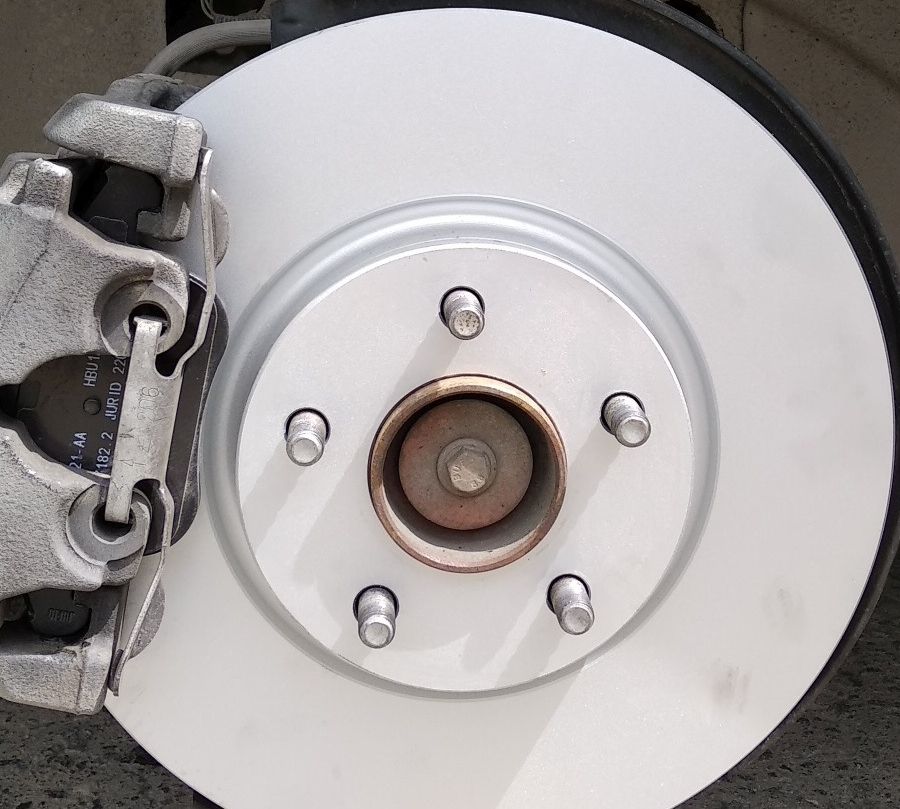 Тормозной диск Bosch. Артикул 0 986 479 D38