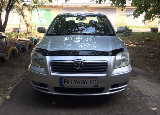 Дефлектор V-Star для капота Toyota Avensis II 2003-2008. Артикул H1006