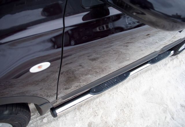 Защита порогов RusStal труба d76 с накладками (вариант 2) для Nissan Qashqai+2 I 2008-2010. Артикул QNT-0017722