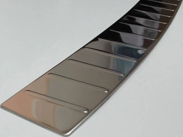 Накладка Alvi-Style на задний бампер для Chevrolet Cruze седан 2009-2012. Артикул BCVCZ0913-T