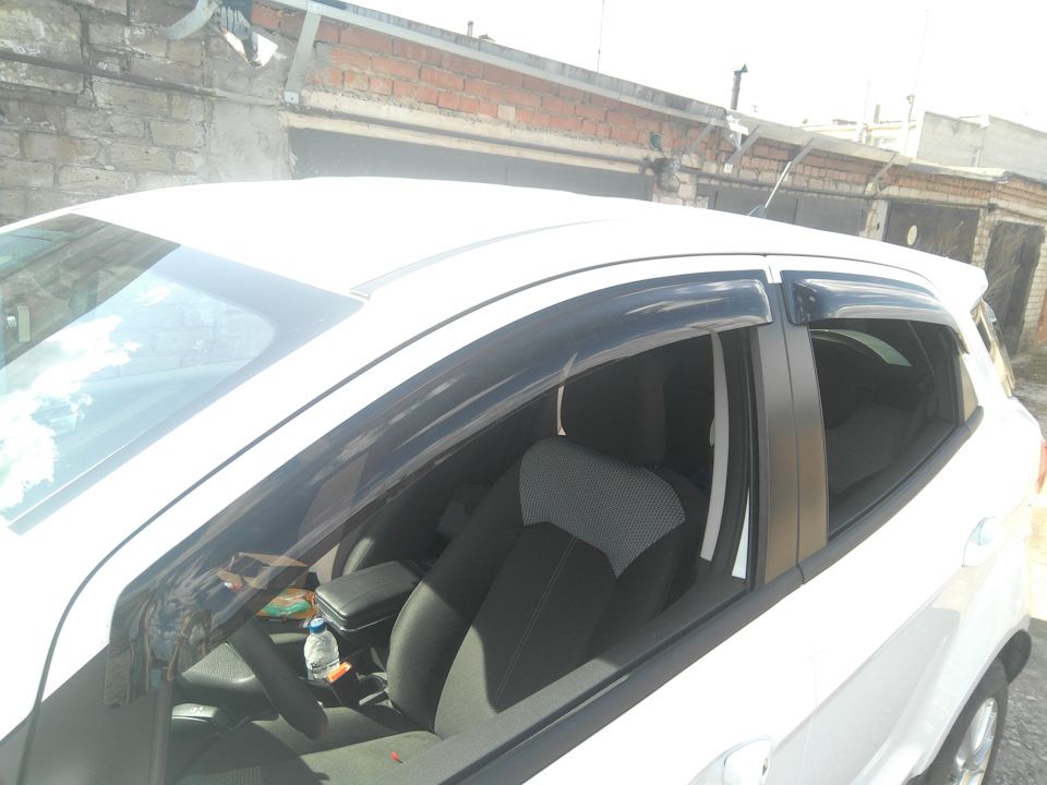 Дефлекторы SIM для окон Ford Ecosport II 2014-2026. Артикул SFOECO1332