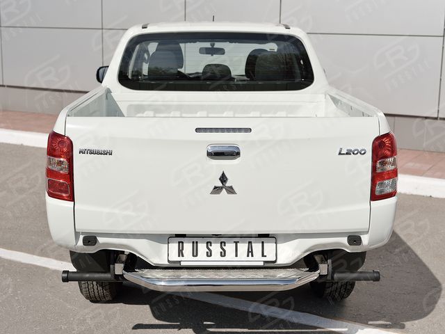 Защита РусCталь заднего бампера Ф63 с листом (Лист алюм, проф.сталь)(вариант 2) для Mitsubishi L200 V 2015-2019. Артикул ML2Z-0022532