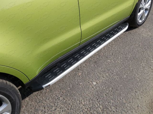 Пороги алюминиевые ТСС с пластиковой накладкой 1720 мм Kia Soul II 2013-2016. Артикул KIASOUL14-17AL