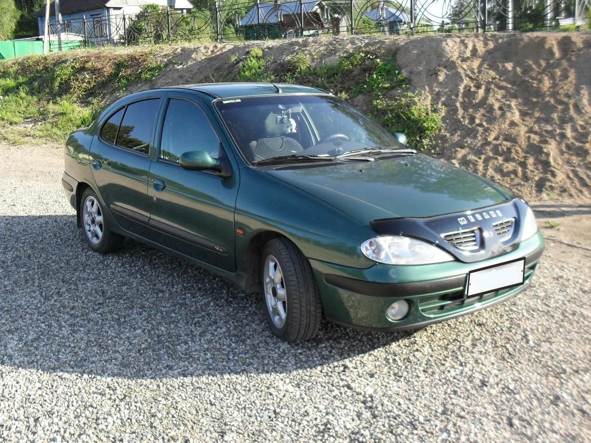 Дефлектор VT52 для капота Renault Megane I седан 1999-2002. Артикул RL06VT
