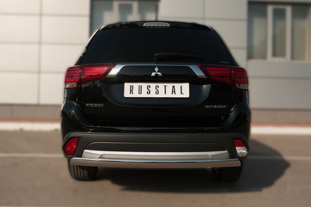 Защита RusStal заднего бампера d75х42 (дуга) для Mitsubishi Outlander III 2015-2018. Артикул MOZ-002114