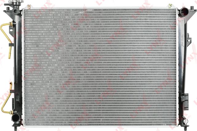 Радиатор охлаждения двигателя LYNXauto. Артикул RB-1711