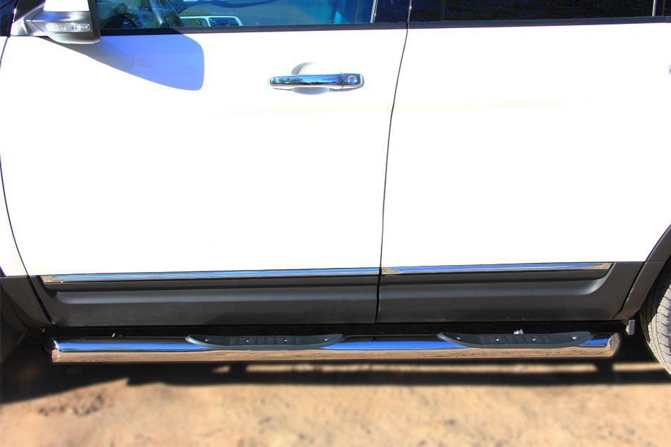 Защита порогов RusStal труба d76 с накладкой (вариант 1) для Ford Explorer V 2011-2016. Артикул FET-0013131