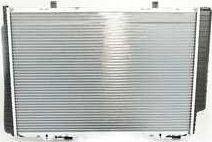 Радиатор охлаждения двигателя BSG для Mercedes-Benz C-Класс I (W202) 1993-2001. Артикул BSG 60-520-033