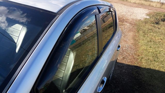 Дефлекторы Cobra Tuning для окон Kia Ceed I хэтчбек 5-дв. 2007-2012. Артикул K10407