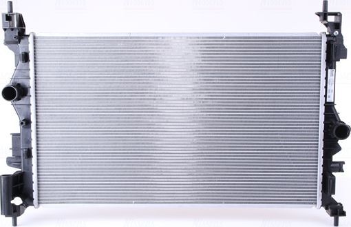 Радиатор охлаждения двигателя Nissens. Артикул 630783