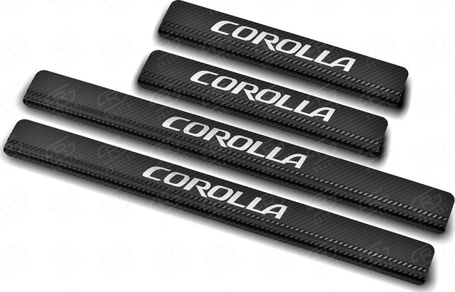 Накладки RusStal на пороги (лист нерж. карбон с надписью) для Toyota Corolla E160/E170 2013-2026. Артикул TOYCR13-06