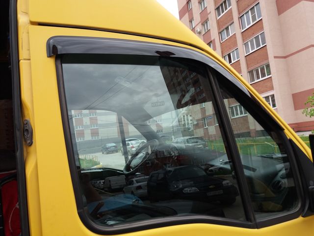 Дефлекторы Cobra Tuning для окон Iveco Daily 2000-2014. Артикул I30199