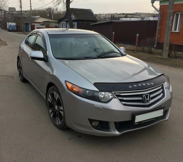 Дефлектор VT52 для капота Honda Accord VIII 2008-2012. Артикул HD15VT