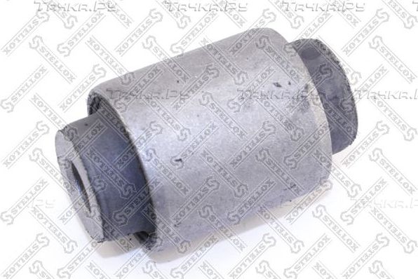 Сайлентблок переднего рычага подвески Stellox. Артикул 87-37051-SX