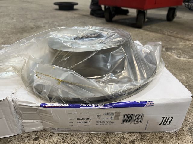 Тормозной диск General Motors. Артикул 19241843