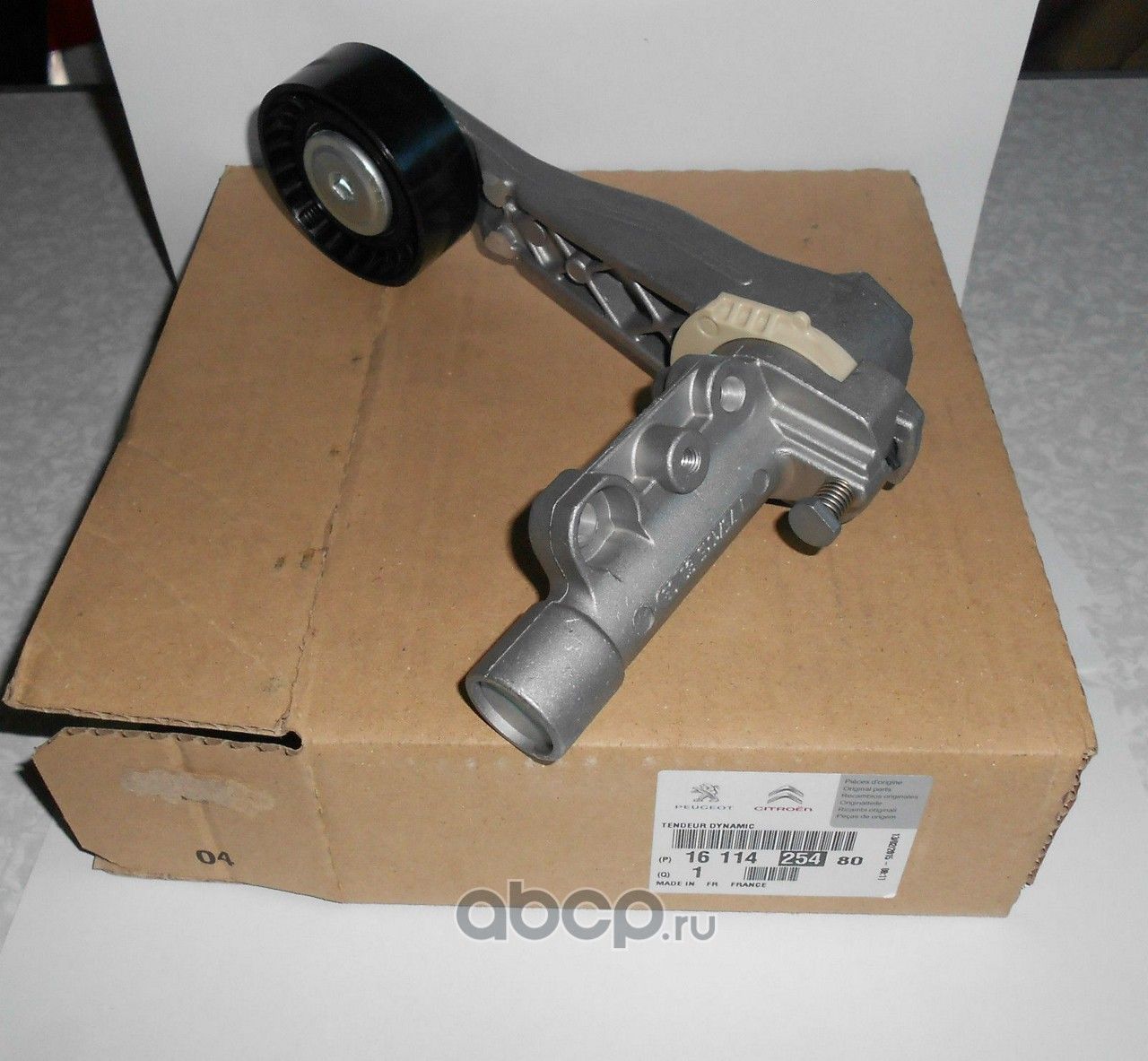 Натяжной ролик (натяжитель) приводного поликлинового ремня PSA. Артикул 1611425480