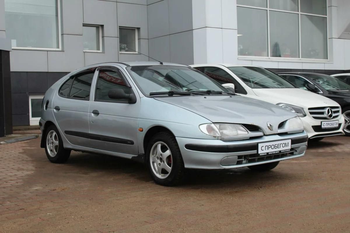 Дефлекторы Cobra Tuning для окон Renault Megane I хэтчбек 1995-2002. Артикул R11495
