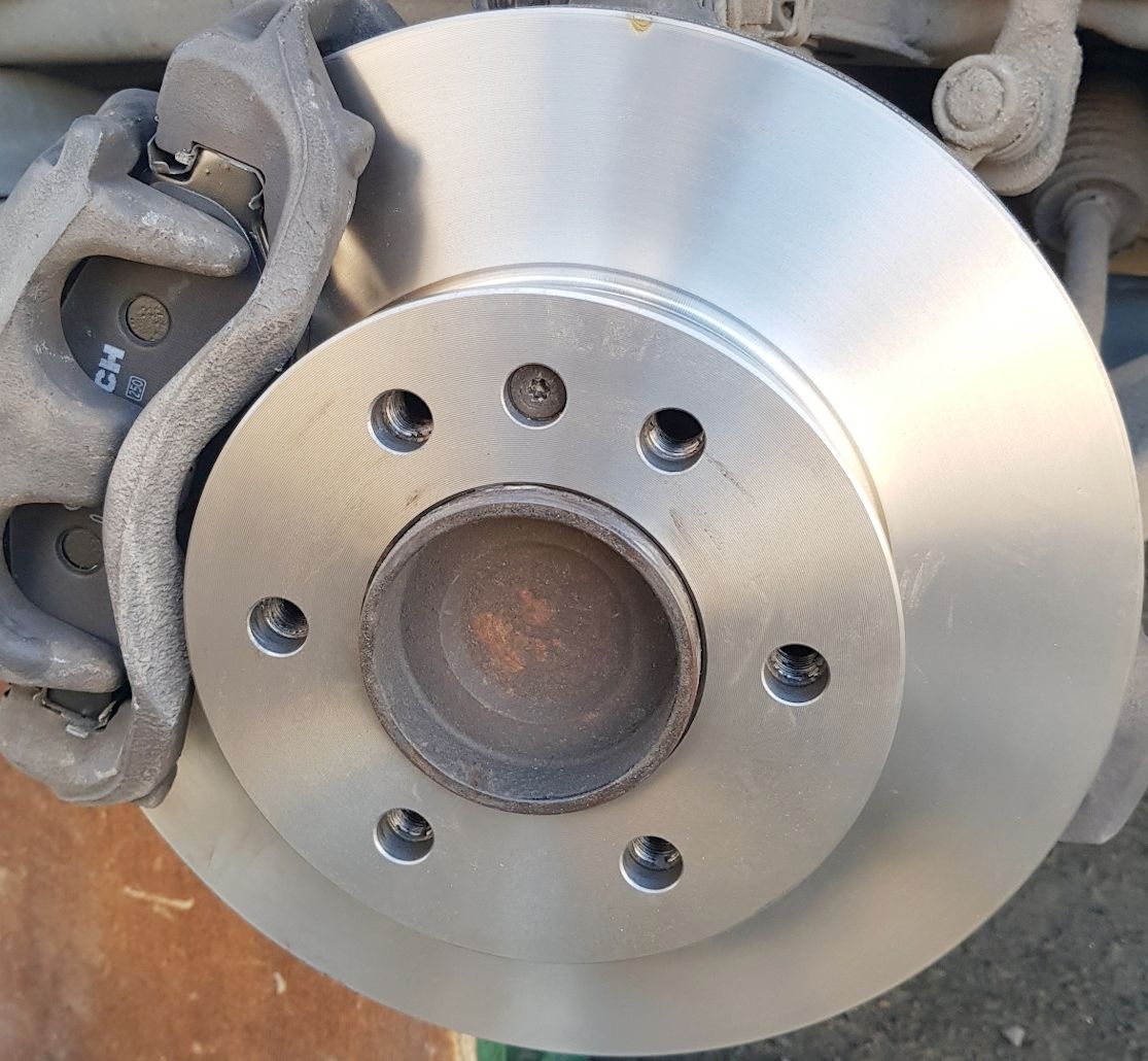 Тормозной диск Bosch. Артикул 0 986 479 R78