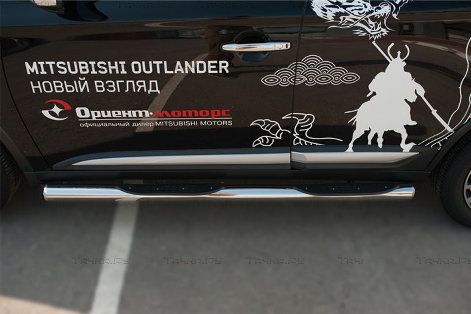 Защита порогов RusStal труба d76 с накладками (вариант 3) для Mitsubishi Outlander III 2015-2018. Артикул MOT-0021083